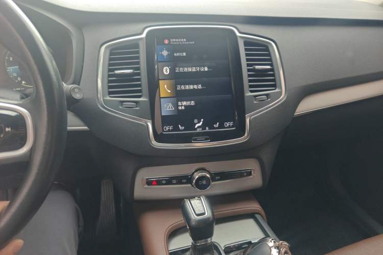 Used Volvo XC90 2020 T5 SmartDrive Luxury 7-Seater Audio And AC Panel