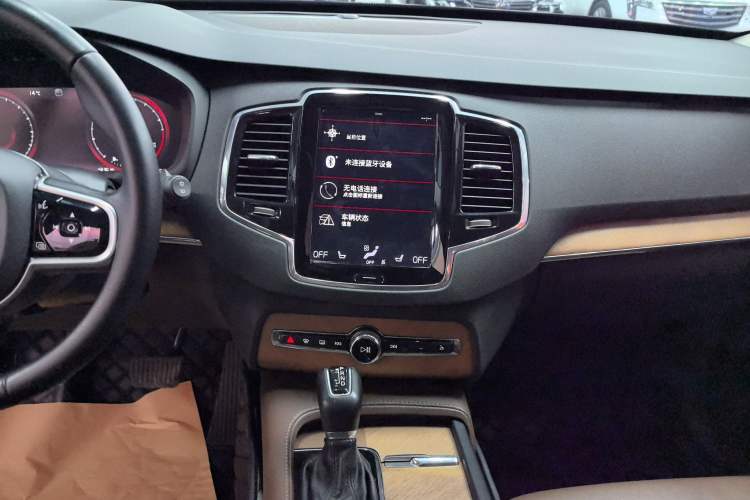 Used Volvo XC90 2020 Facelifted T6 Zhiyi Luxury 7-Seater Audio And AC Panel