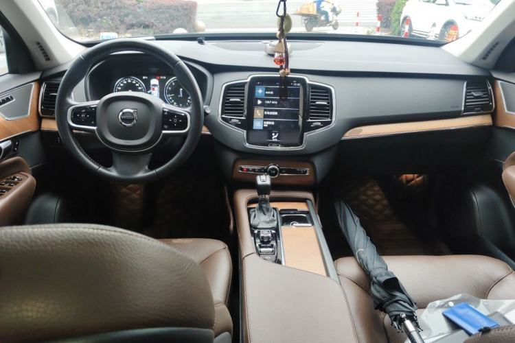 Used Volvo XC90 2020 T6 Zhiyi Luxury 7-Seater Center Console