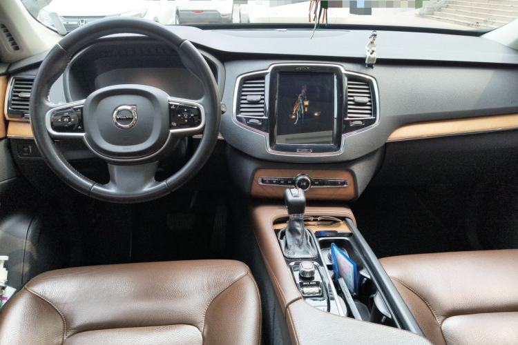 Used Volvo XC90 2020 T6 Zhiyi Luxury 7-Seater Center Console