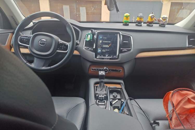 Used Volvo XC90 2020 T6 Zhiyi Luxury 7-Seater Center Console