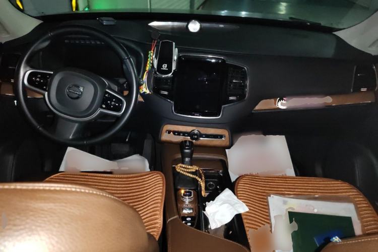 Used Volvo XC90 2020 Facelifted T6 Zhiyi Luxury 7-Seater Center Console