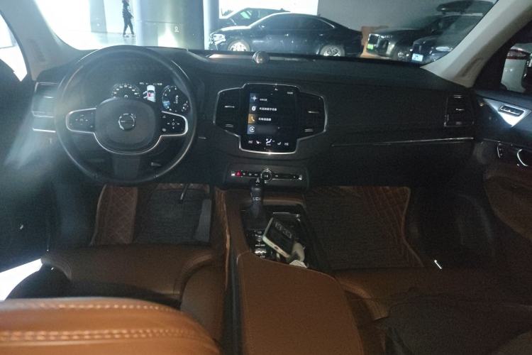 Used Volvo XC90 2020 Facelifted T6 Zhiya Luxury 7-Seater Center Console