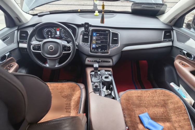 Used Volvo XC90 2020 T5 SmartDrive Luxury 7-Seater Center Console