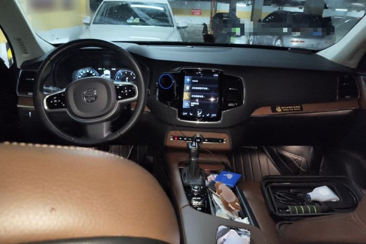Used Volvo XC90 2020 T6 Zhiyi Luxury 7-Seater Center Console
