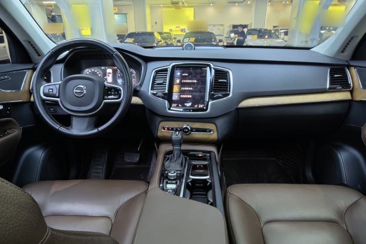 Used Volvo XC90 2020 Facelifted T6 Zhiyi Luxury 7-Seater Center Console