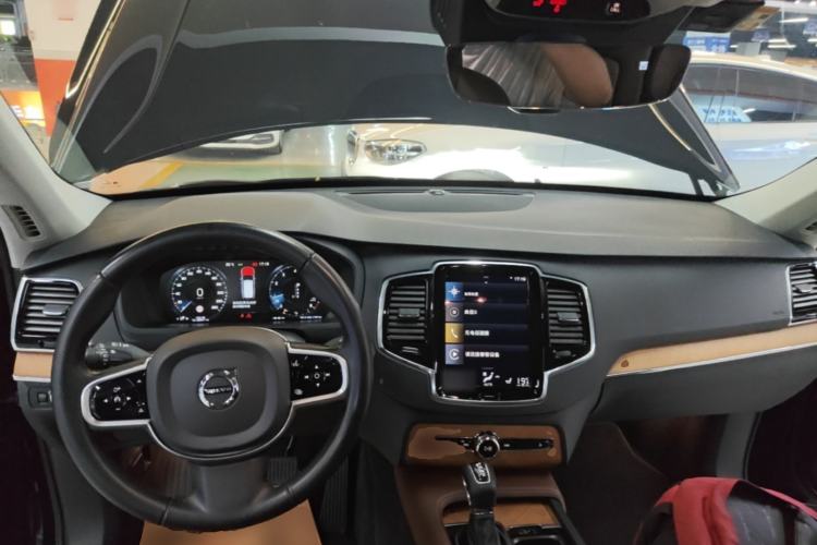 Used Volvo XC90 2020 Facelifted T6 Zhiyi Luxury 7-Seater Center Console