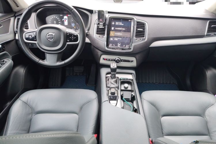 Used Volvo XC90 2020 T5 Smart Drive Luxury Edition 5 Seats Center Console