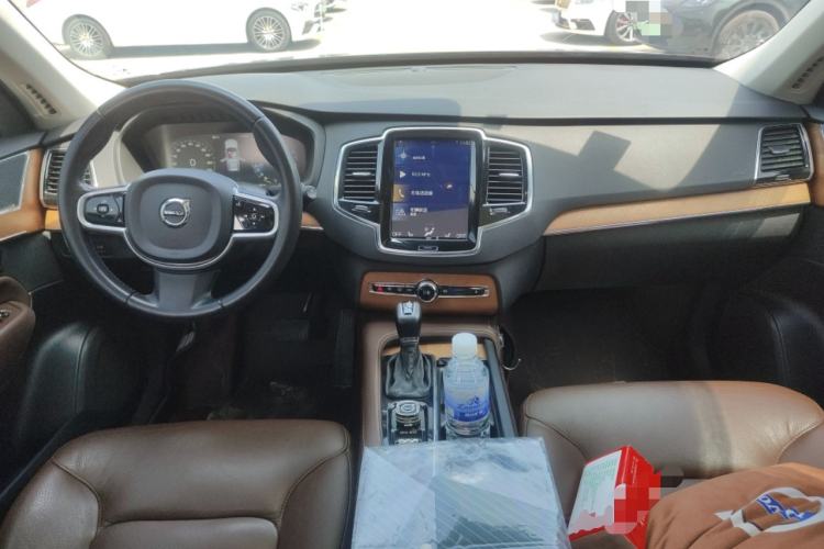 Used Volvo XC90 2020 Facelifted T6 Zhiyi Luxury 7-Seater Center Console