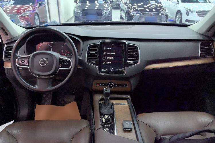Used Volvo XC90 2020 Facelifted T6 Zhiyi Luxury 7-Seater Center Console