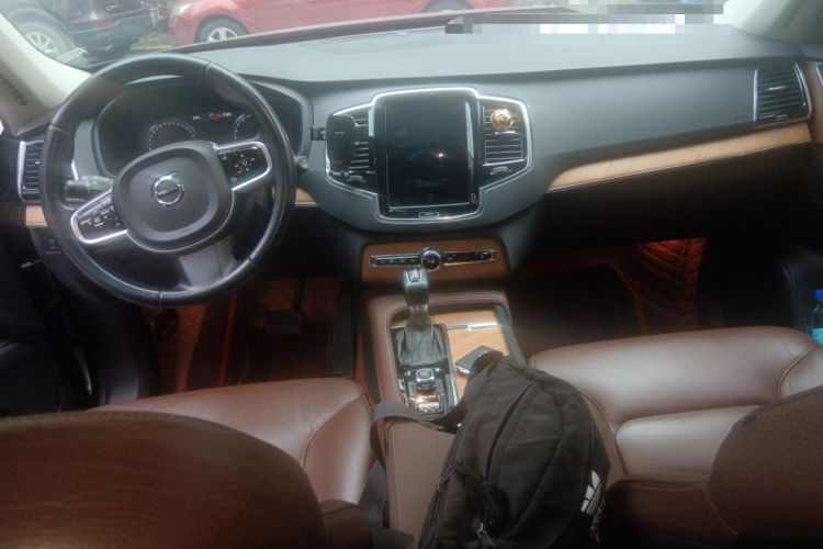 Used Volvo XC90 2020 T6 Zhiyi Luxury 7-Seater Center Console