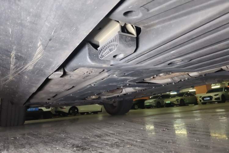 Used Volvo XC90 2020 Facelifted T6 Zhiyi Luxury 7-Seater Chassis Rear Left