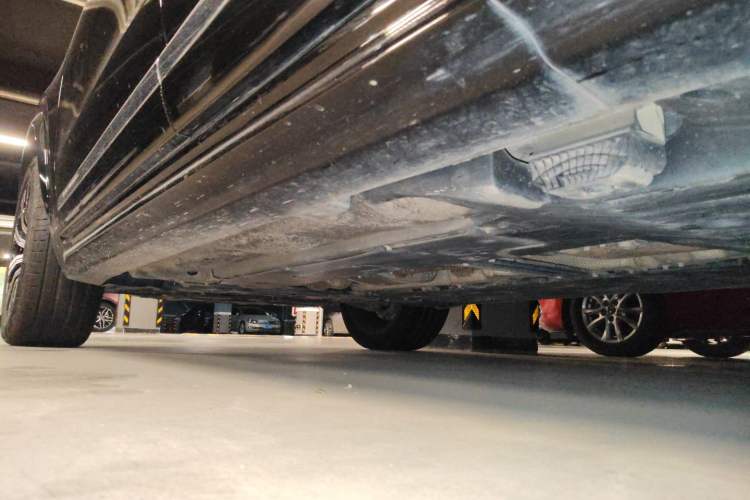 Used Volvo XC90 2020 T6 Zhiyi Luxury 7-Seater Chassis Rear Left