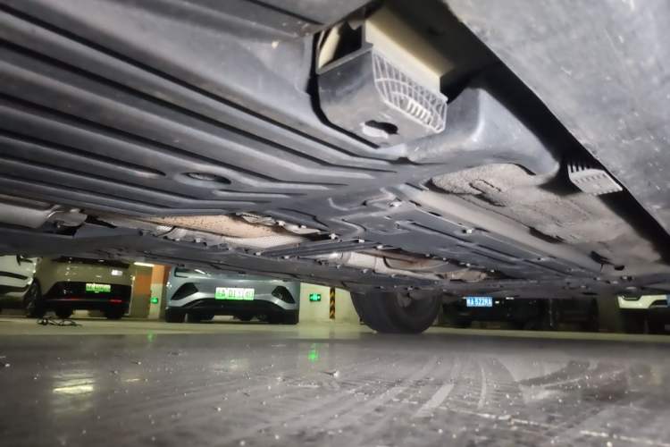 Used Volvo XC90 2020 Facelifted T6 Zhiyi Luxury 7-Seater Chassis Rear Right
