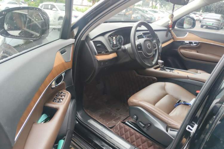 Used Volvo XC90 2020 T6 Zhiyi Luxury 7-Seater Driver Seat