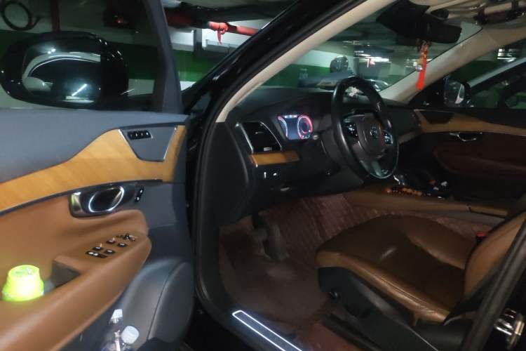 Used Volvo XC90 2020 Facelifted T6 Zhiyi Luxury 7-Seater Driver Seat