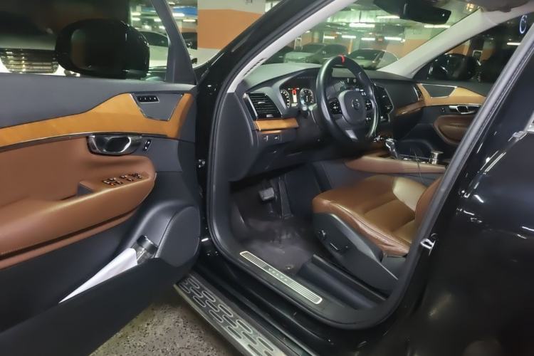 Used Volvo XC90 2020 Facelifted T6 Zhiyi Luxury 7-Seater Driver Seat