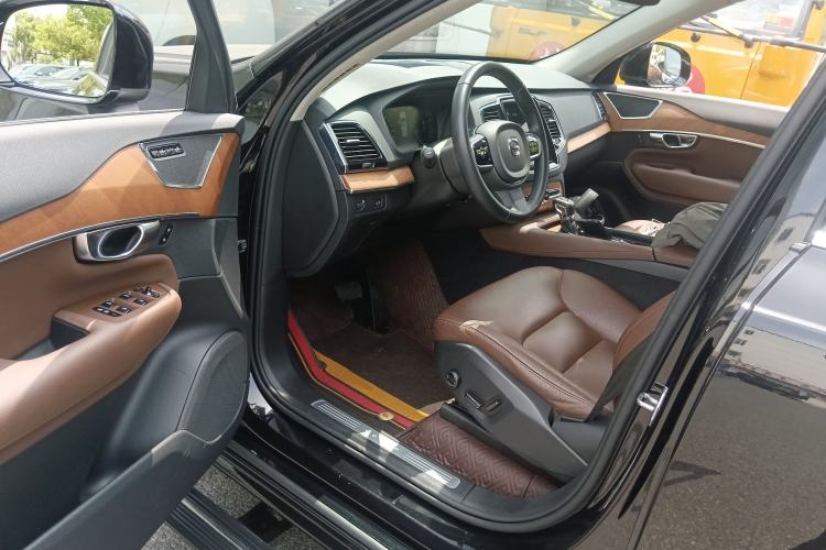 Used Volvo XC90 2020 Facelifted T6 Zhiyi Luxury 7-Seater Driver Seat