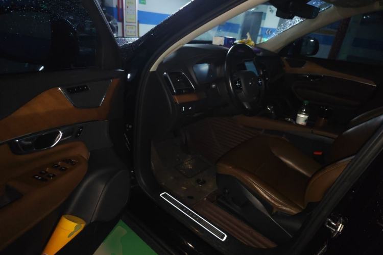 Used Volvo XC90 2020 T6 Zhiyi Luxury 7-Seater Driver Seat