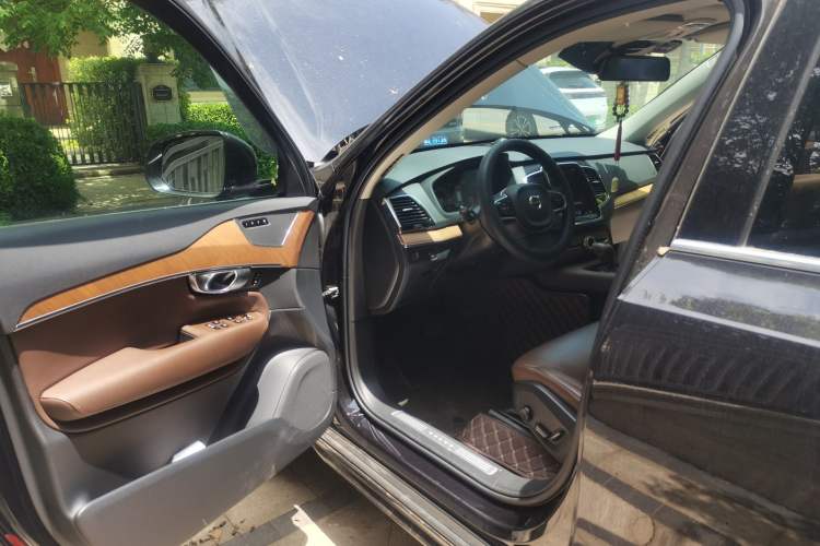 Used Volvo XC90 2020 T6 Zhiyi Luxury 7-Seater Driver Seat