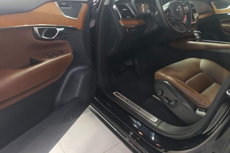Used Volvo XC90 2020 Facelifted T6 Zhiyi Luxury 7-Seater Driver Seat