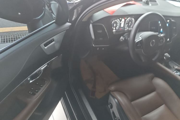 Used Volvo XC90 2020 Facelifted T6 Zhiya Luxury 7-Seater Driver Seat