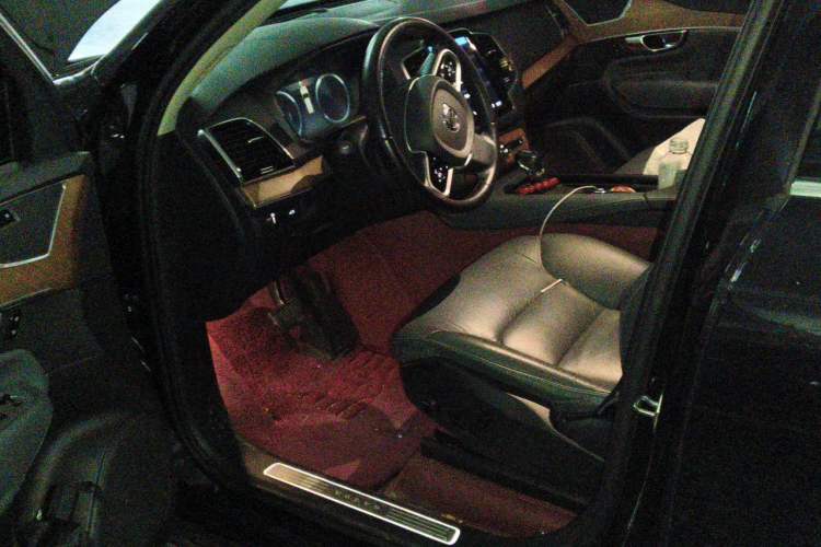 Used Volvo XC90 2020 T6 Zhiyi Luxury 7-Seater Driver Seat