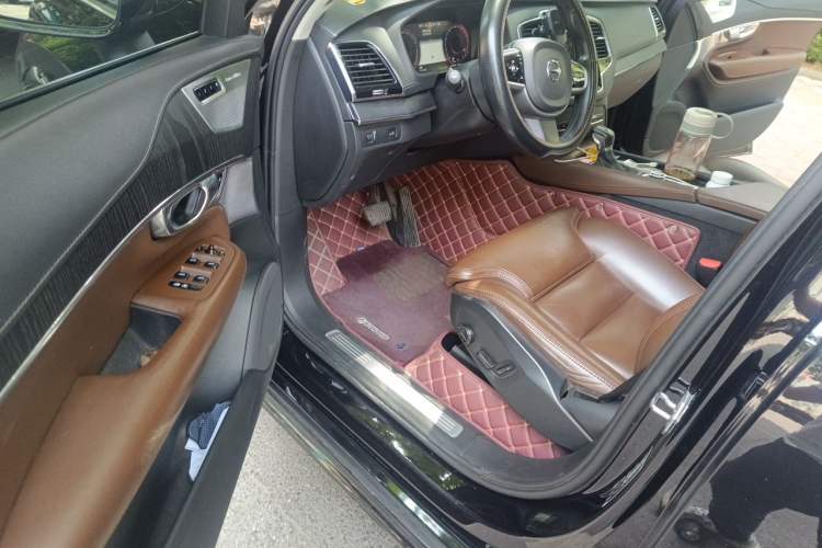 Used Volvo XC90 2020 Facelifted T6 Zhiya Luxury 7-Seater Driver Seat