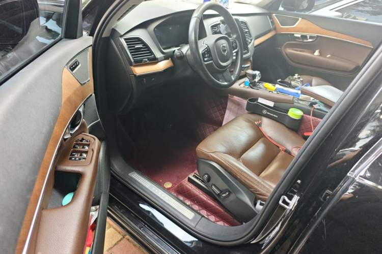 Used Volvo XC90 2020 Facelifted T6 Zhiyi Luxury 7-Seater Driver Seat