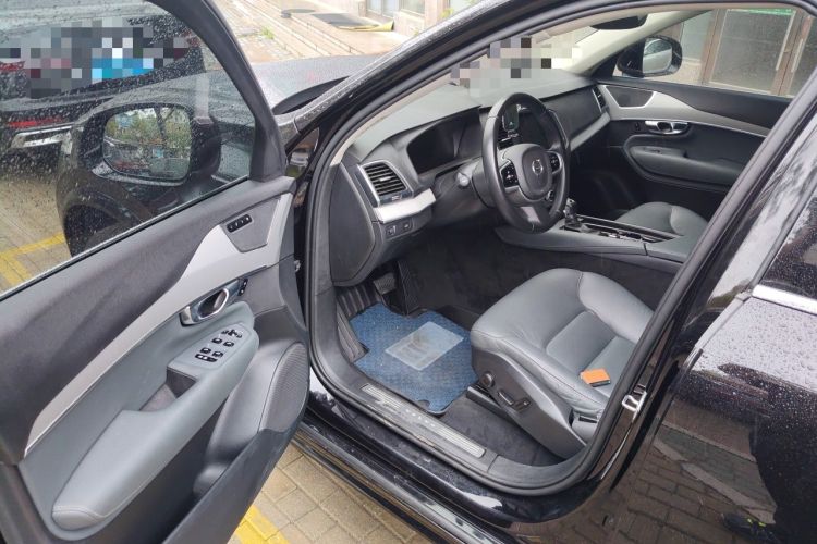 Used Volvo XC90 2020 T5 Smart Drive Luxury Edition 5 Seats Driver Seat