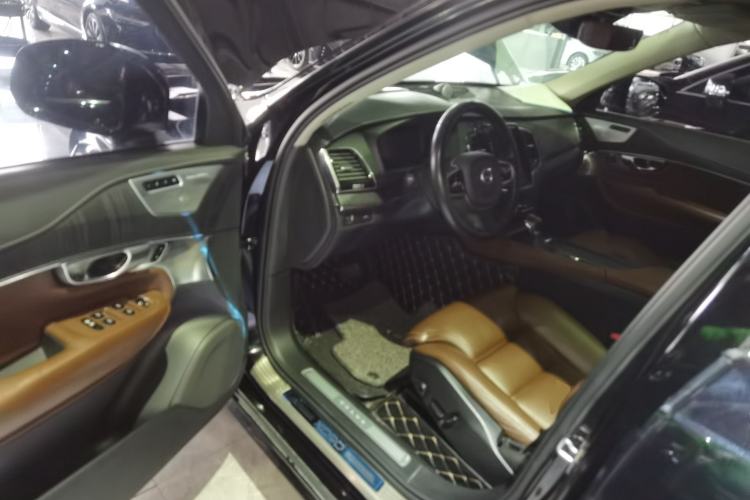 Used Volvo XC90 2020 T6 Zhiya Luxury 7-Seater Driver Seat