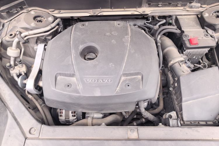 Used Volvo XC90 2020 T5 SmartDrive Luxury 7-Seater Engine Bay
