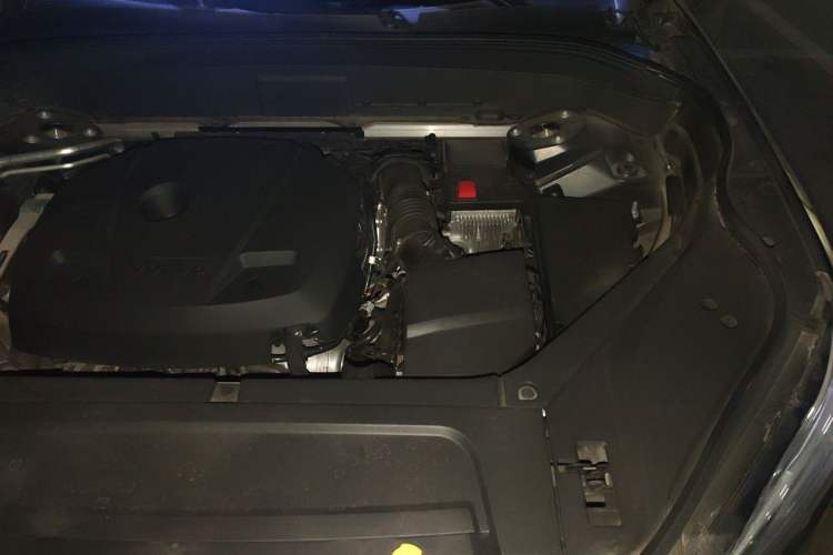 Used Volvo XC90 2020 Facelifted T6 Zhiya Luxury 7-Seater Engine Bay Left