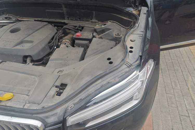 Used Volvo XC90 2020 T6 Zhiyi Luxury 7-Seater Engine Bay Left
