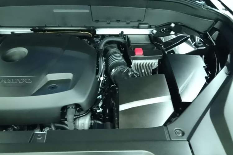 Used Volvo XC90 2020 T6 Zhiyi Luxury 7-Seater Engine Bay Left