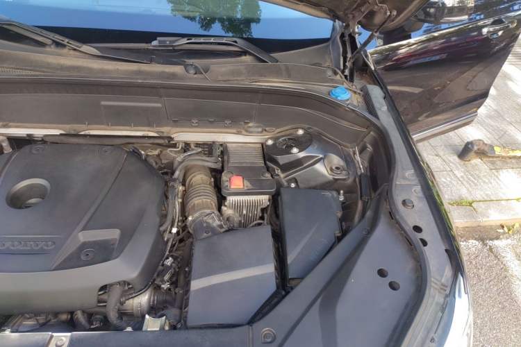 Used Volvo XC90 2020 T6 Zhiyi Luxury 7-Seater Engine Bay Left