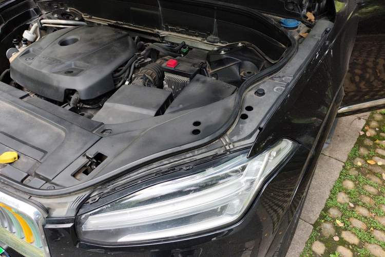 Used Volvo XC90 2020 T6 Zhiyi Luxury 7-Seater Engine Bay Left