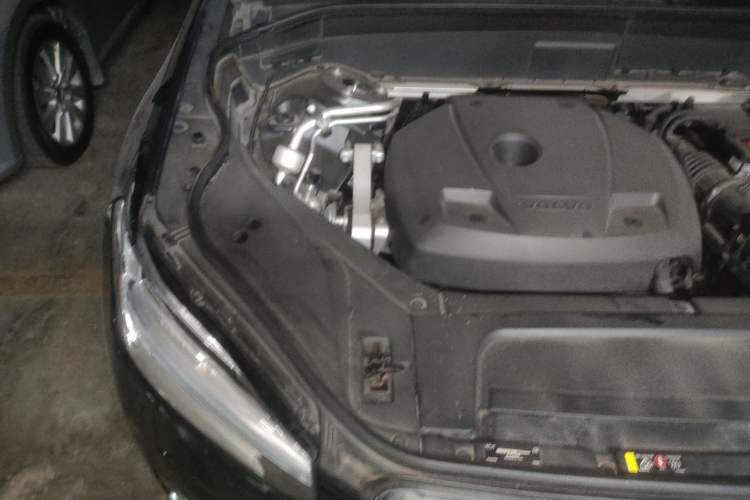Used Volvo XC90 2020 T6 Zhiya Luxury 7-Seater Engine Bay Right