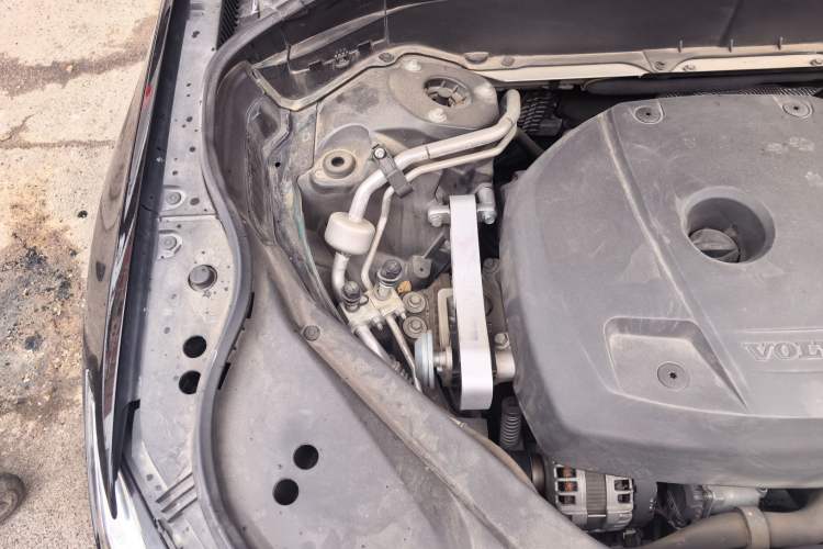 Used Volvo XC90 2020 T5 SmartDrive Luxury 7-Seater Engine Bay Right