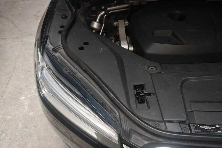 Used Volvo XC90 2020 T6 Zhiyi Luxury 7-Seater Engine Bay Right