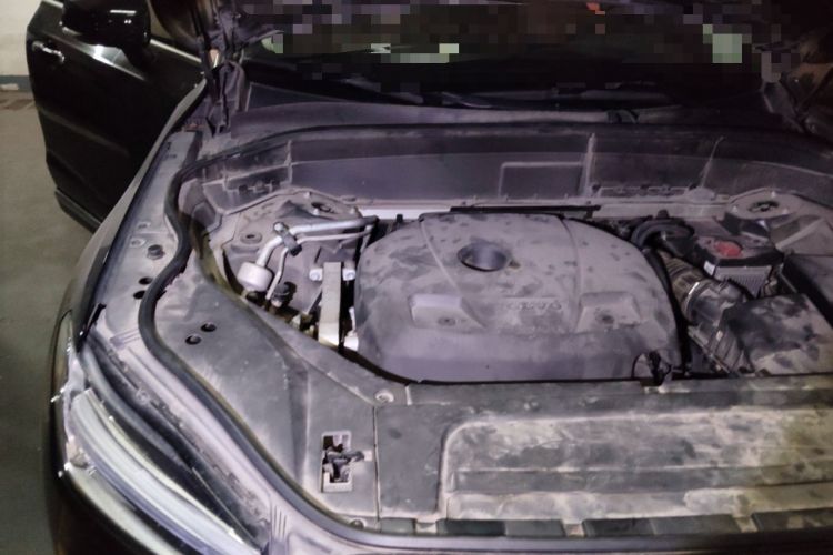 Used Volvo XC90 2020 T6 Zhiyi Luxury 7-Seater Engine Bay Right