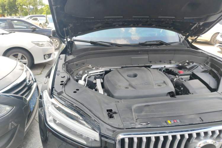 Used Volvo XC90 2020 T6 Zhiya Luxury 7-Seater Engine Bay Right
