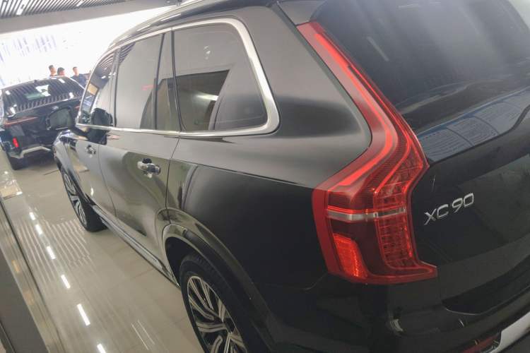 Used Volvo XC90 2020 T6 Zhiyi Luxury 7-Seater Exterior 3