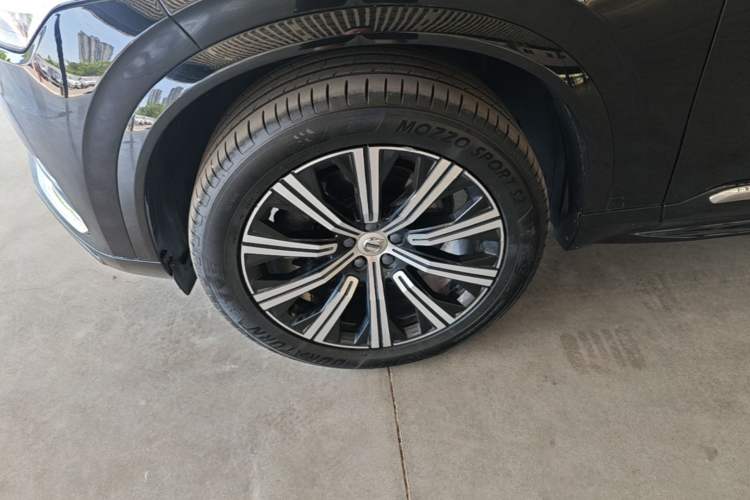 Used Volvo XC90 2020 Facelifted T6 Zhiyi Luxury 7-Seater Exterior 4
