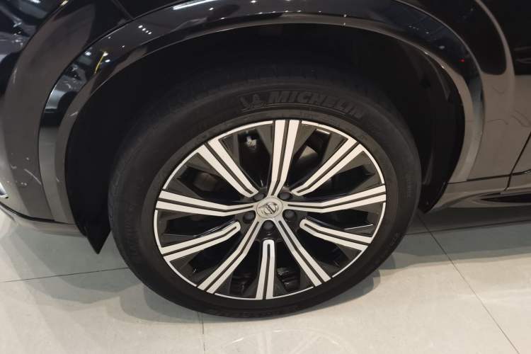 Used Volvo XC90 2020 Facelifted T6 Zhiyi Luxury 7-Seater Exterior 7