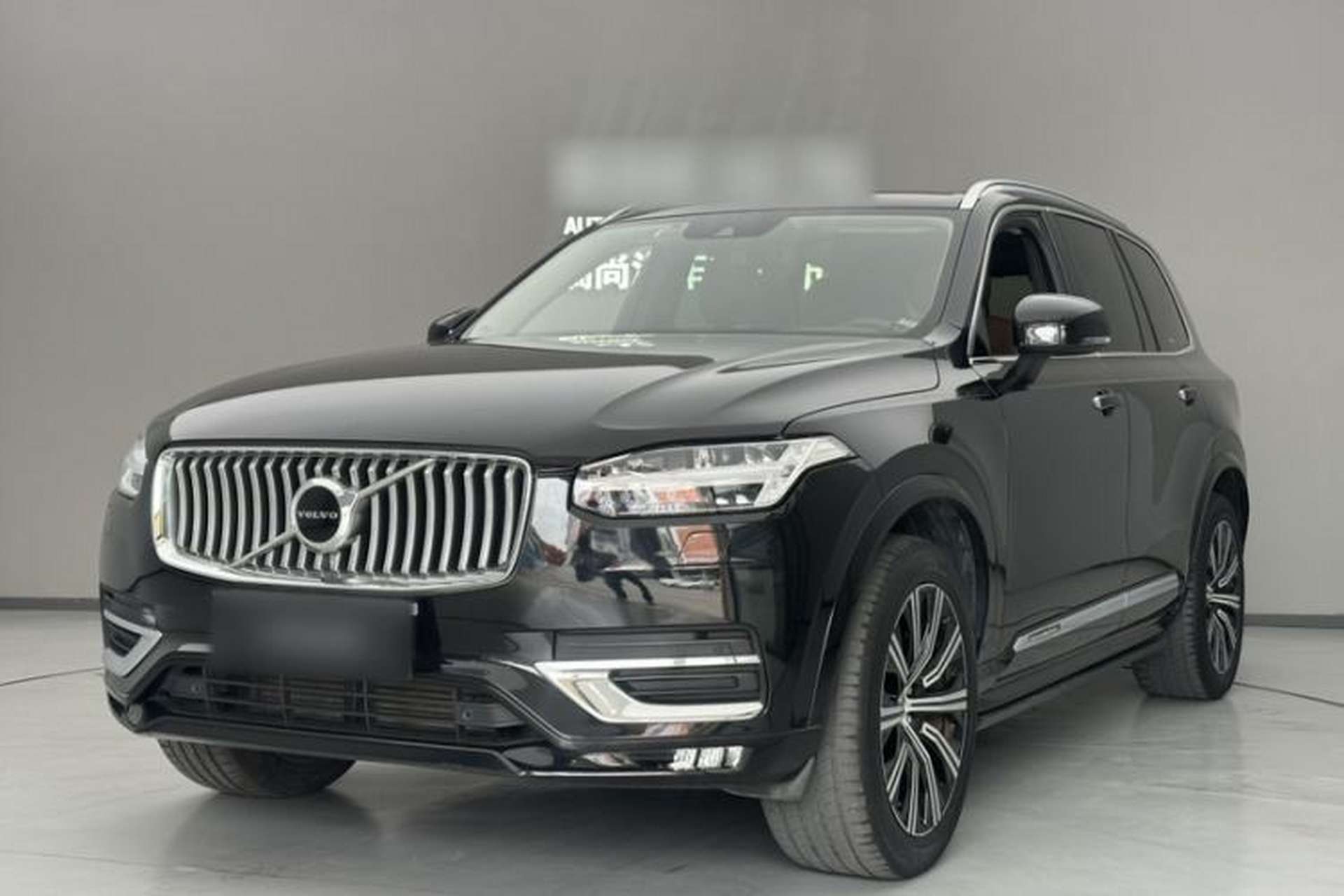 Used Volvo XC90 2020 Facelifted T6 Zhiyi Luxury 7-Seater Front Left 45 Deg