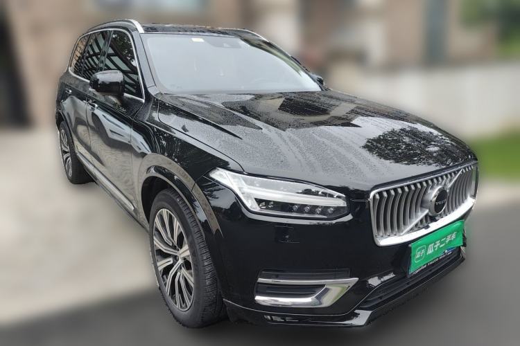 Used Volvo XC90 2020 Facelifted T6 Zhiyi Luxury 7-Seater Front Right 45 Deg
