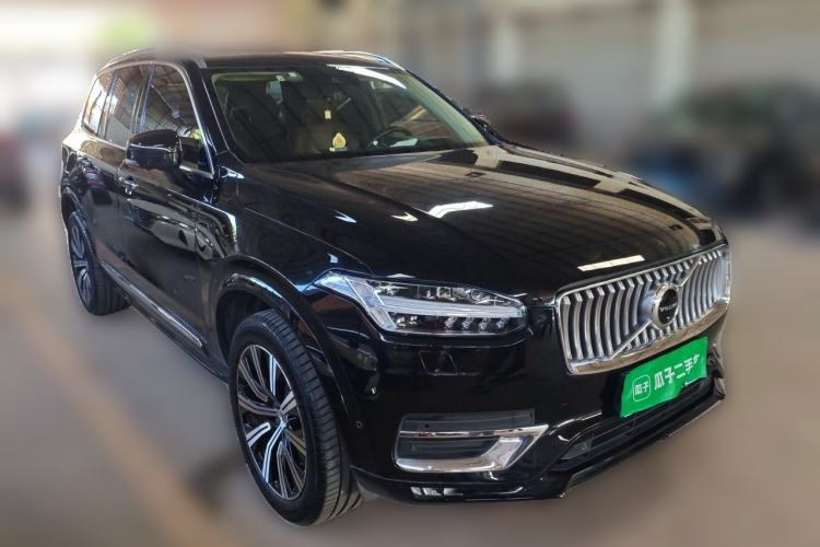 Used Volvo XC90 2020 Facelift T6 Zhiya Sport Edition 7-Seater Front Right 45 Deg