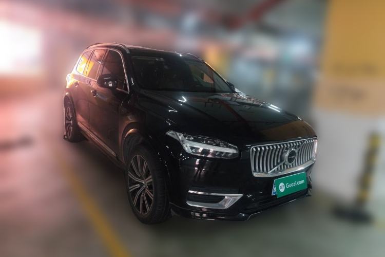 Used Volvo XC90 2020 Facelifted T6 Zhiyi Luxury 7-Seater Front Right 45 Deg