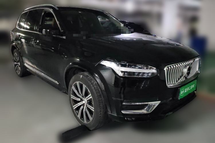 Used Volvo XC90 2020 Facelifted T6 Zhiyi Luxury 7-Seater Front Right 45 Deg